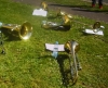 beaux les instruments en repos sur l'herbe